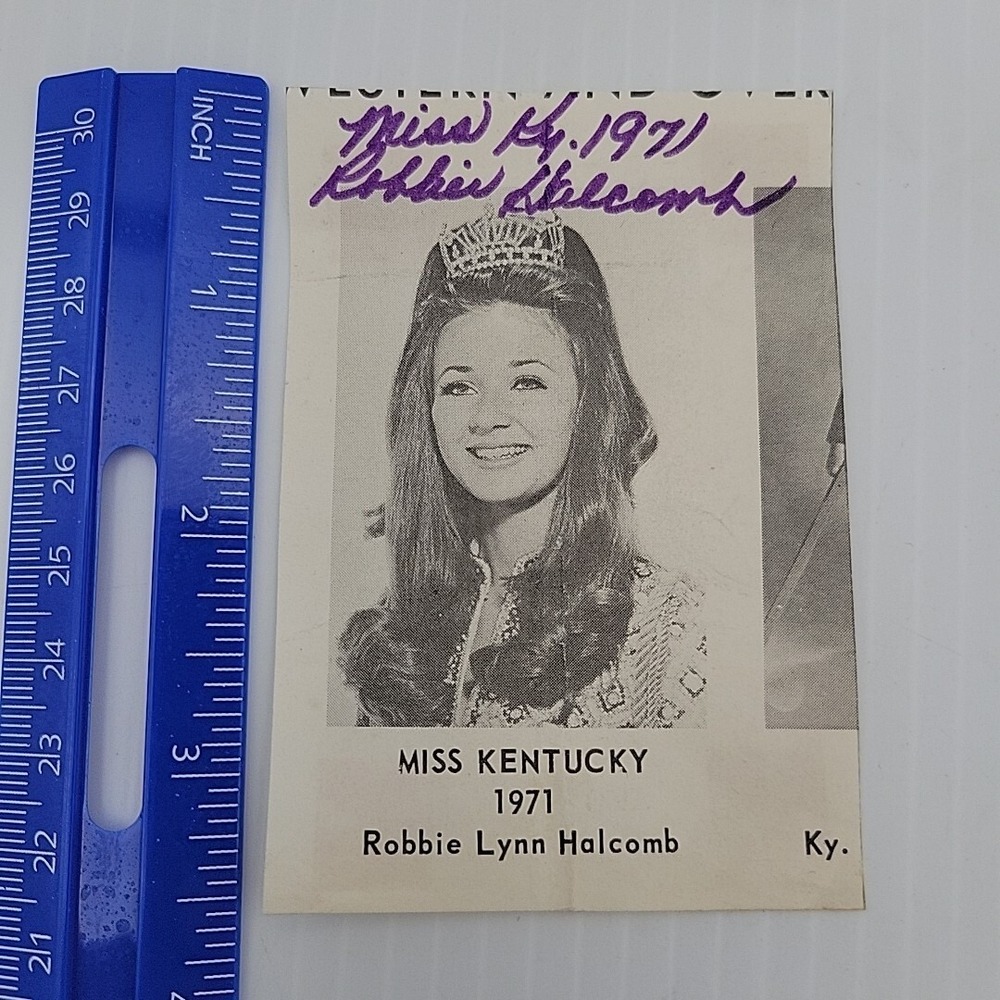 Robbie Lynn Holcomb Autograph Miss Kentucky 1971